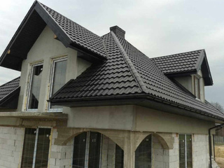 Металлочерепица Grand Line Kvinta Uno 0,5 Satin Мatt RR 32 Темно-коричневый 3 - в «Монолит-Металлопрокат».